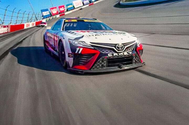 NASCAR：全速狂飆